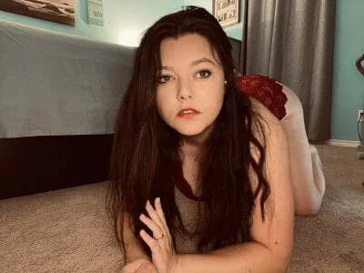 AlliOnFire Stripchat Model