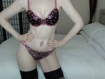 Anna_Raye Stripchat Model