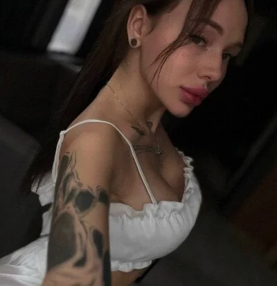 Bllowjoyy Stripchat Model