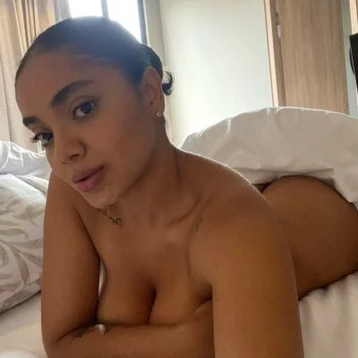 Curlyierr Stripchat Model