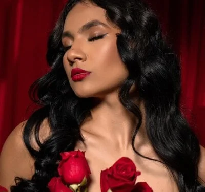 Cute_GirlW Stripchat Model