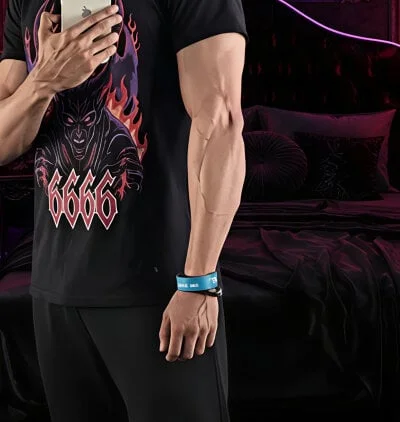 DarkAlphaDom Stripchat Model