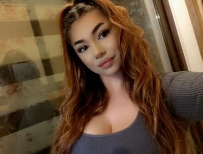 Ella_sweety Stripchat Model