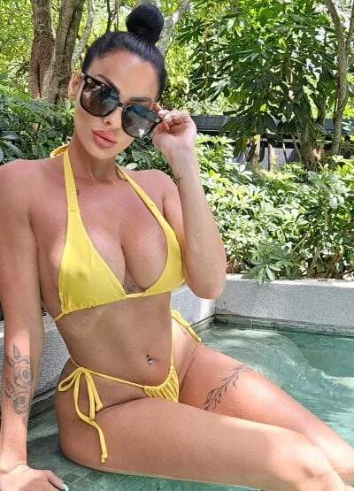 Elle_Vie Stripchat Model