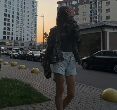 ElsieKuhlmann Stripchat Model