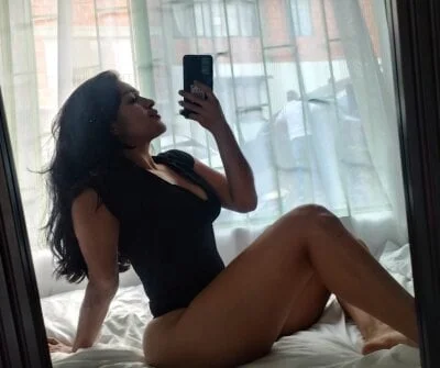 EmilyNoir1 Stripchat Model