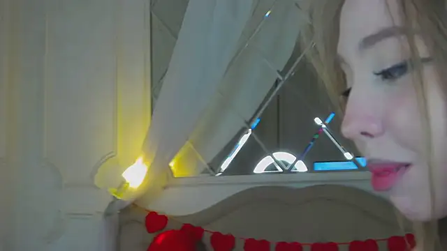 Evelyn_Neal Stripchat Model