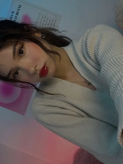 Im_yoursBb Stripchat Model