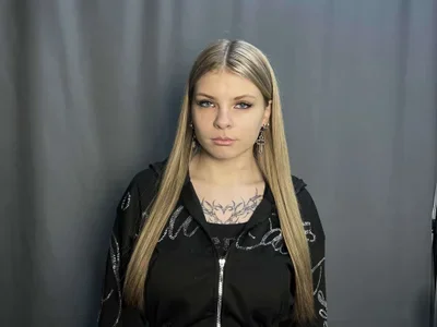 JennyShade Stripchat Model