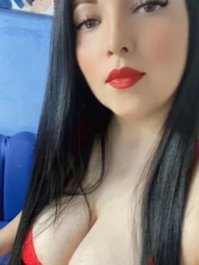 Juliana_bigboobs Stripchat Model