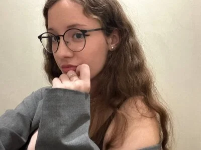 KarmenRasey Stripchat Model