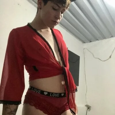 Koral_10 Stripchat Model