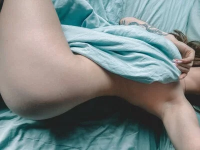 KrisMagnoly Stripchat Model