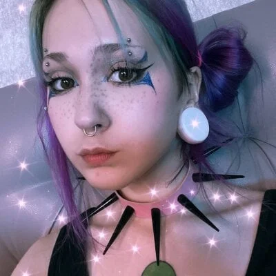 L_oly Stripchat Model