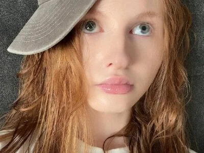 LuxXAngel Stripchat Model