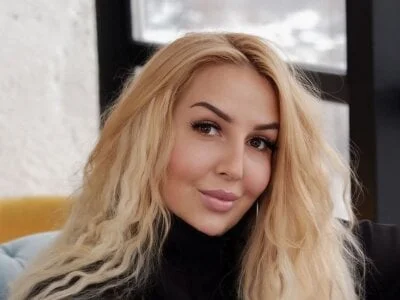 MariaRichi_ Stripchat Model