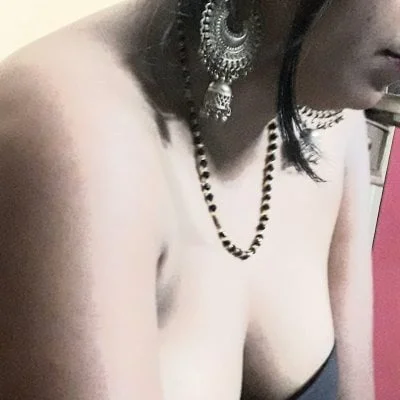 Meera_xxx Stripchat Model