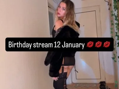 MistressMommyKate Stripchat Model