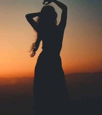 Niharika-23 Stripchat Model