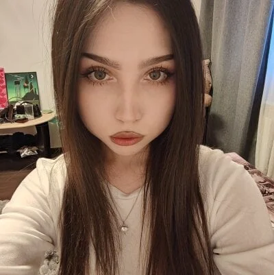 Qwami_Amie Stripchat Model