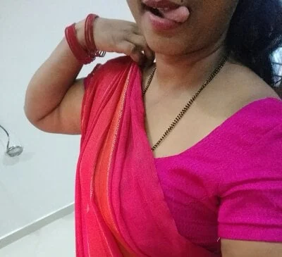 Rachu_love Stripchat Model