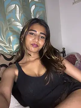 STRIP_GLOW Stripchat Model