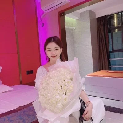 TOP_po Stripchat Model