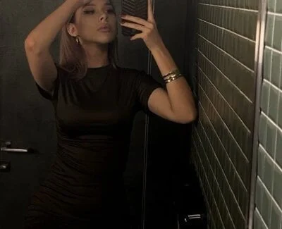 Tella_dream Stripchat Model