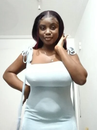 Tushy_baiby2000 Stripchat Model