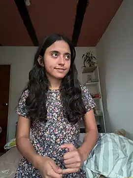 ViolettaSummer Stripchat Model