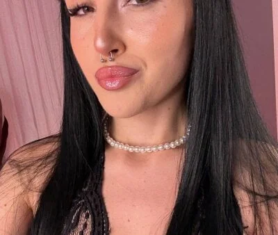 WendyyLuv Stripchat Model