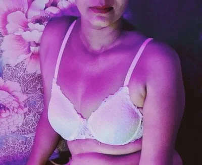 XBHUUME Stripchat Model