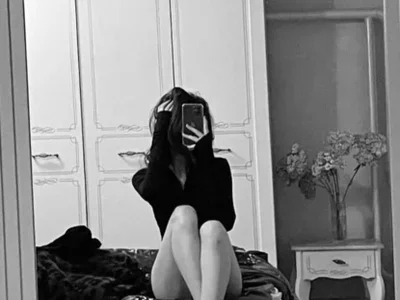 ______Cherry_____ Stripchat Model