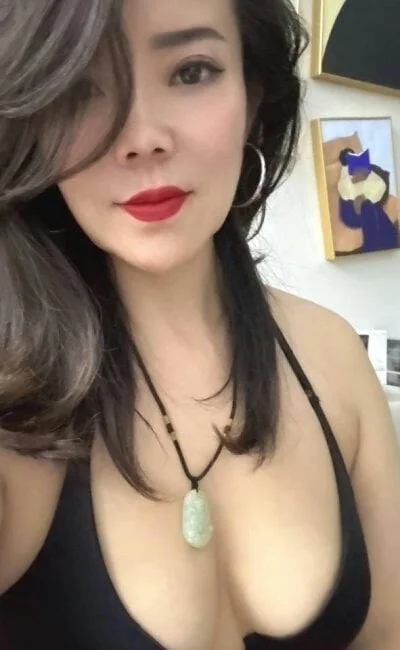 anna_kk Stripchat Model