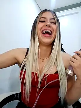 eva-2023 Stripchat Model