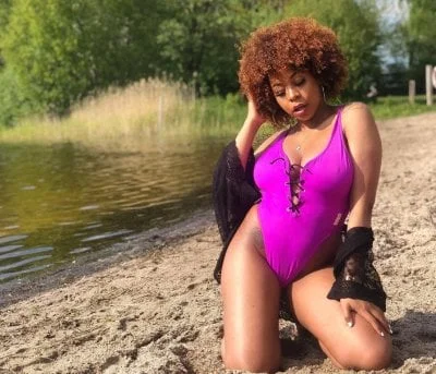 kataryna69 Stripchat Model