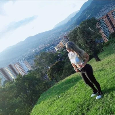 nathalynbarnes Stripchat Model