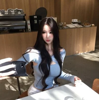 nina520 Stripchat Model