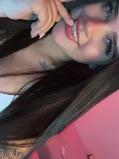 violet-333 Stripchat Model