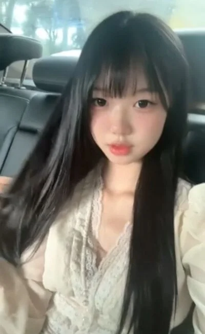 xinyu789 Stripchat Model