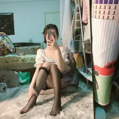 zqyaini Stripchat Model