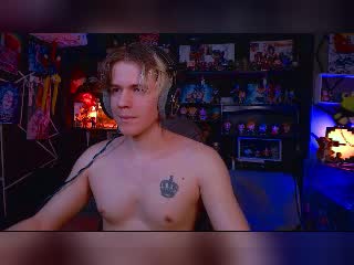 LustyaMatt Xlovecam Model