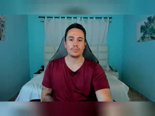 MrDominux Xlovecam Model