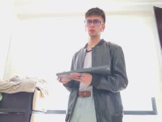 SynKarin Xlovecam Model