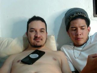 TwoTheo Xlovecam Model