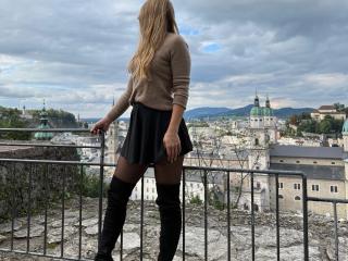 lanarayes-hot Xlovecam Model